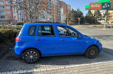 Хэтчбек Mazda 2 2004 в 