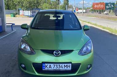 Хэтчбек Mazda 2 2008 в 