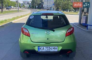 Хэтчбек Mazda 2 2008 в 