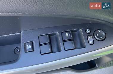 Хэтчбек Mazda 2 2008 в 