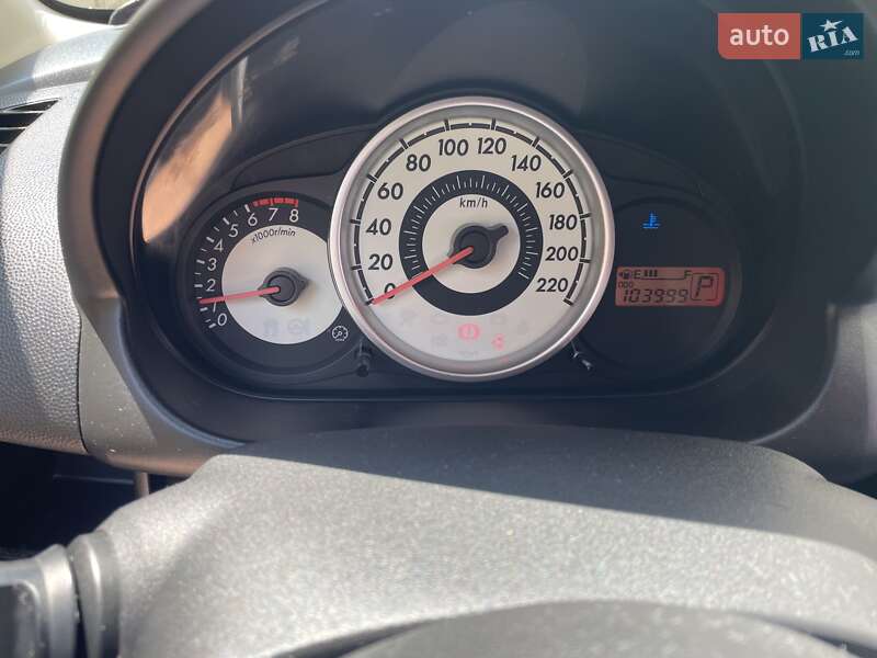 Хетчбек Mazda 2 2009 в Кропивницькому