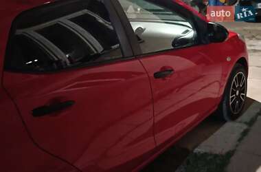 Хэтчбек Mazda 2 2010 в 