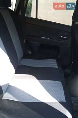 Хетчбек Mazda 2 2006 в Тарутиному
