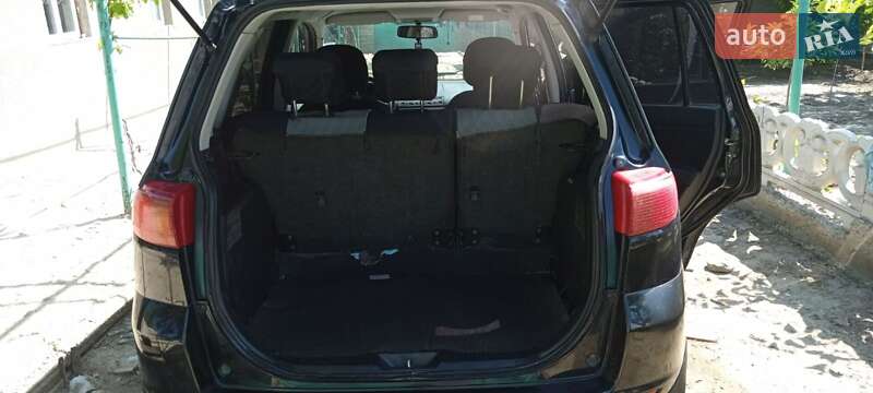 Хэтчбек Mazda 2 2006 в Тарутине