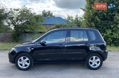Хэтчбек Mazda 2 2004 в 