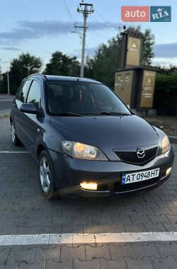 Хэтчбек Mazda 2 2004 в Надворной