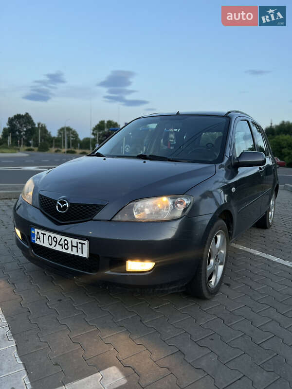 Хетчбек Mazda 2 2004 в Надвірній