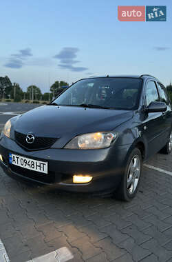 Хэтчбек Mazda 2 2004 в 