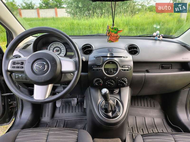 Хетчбек Mazda 2 2008 в Києві