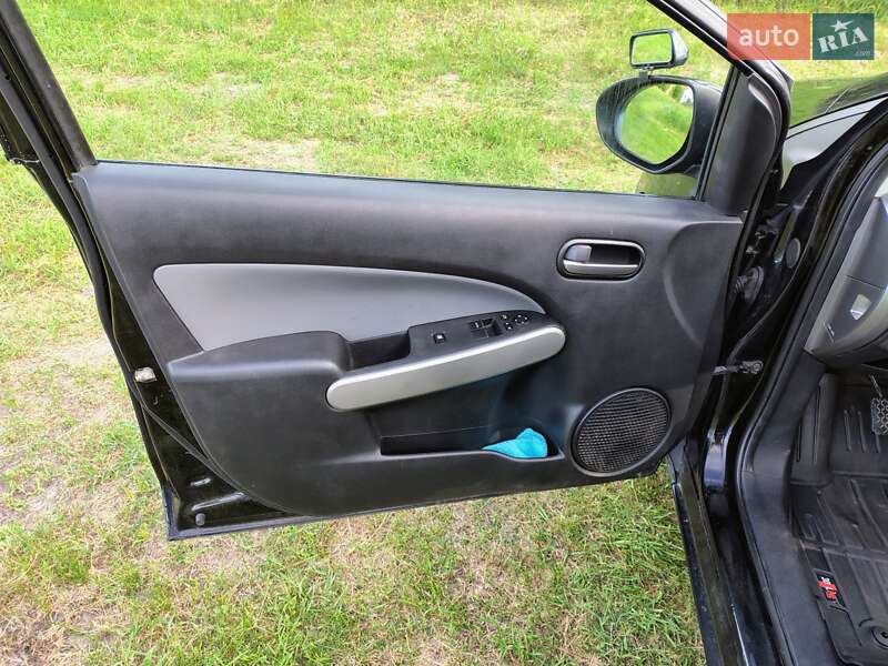 Хетчбек Mazda 2 2008 в Києві