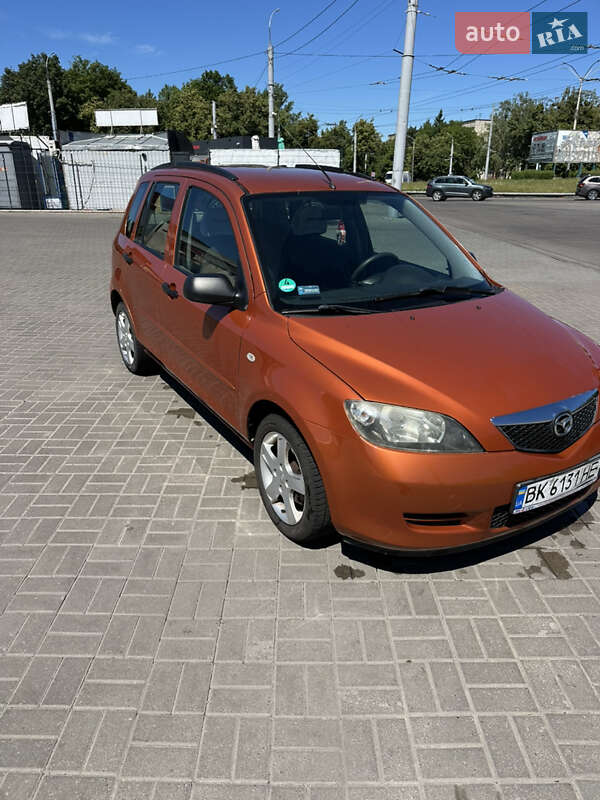 Хэтчбек Mazda 2 2003 в Ровно