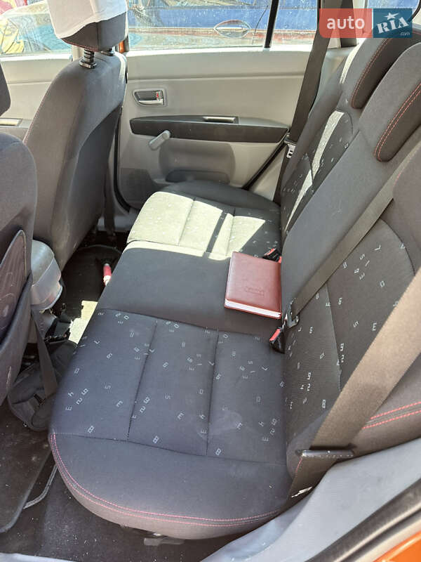 Хэтчбек Mazda 2 2003 в Ровно