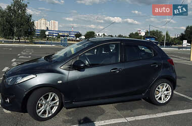 Хетчбек Mazda 2 2008 в 