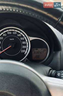 Хетчбек Mazda 2 2008 в 