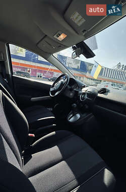 Хетчбек Mazda 2 2008 в 