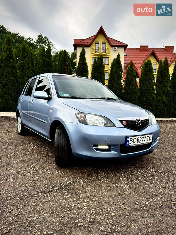 Хетчбек Mazda 2 2005 в Бориславі