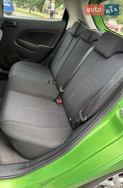 Хетчбек Mazda 2 2009 в 