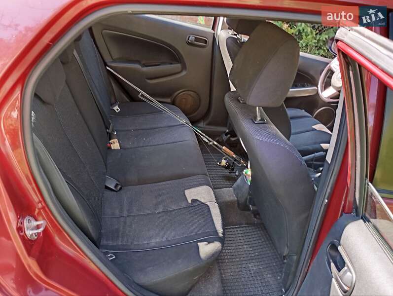 Хэтчбек Mazda 2 2008 в Львове