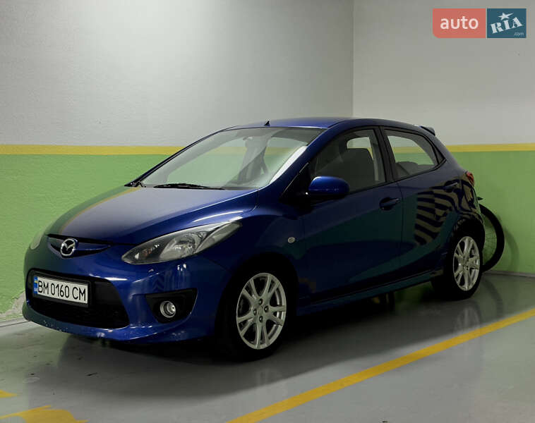 Хэтчбек Mazda 2 2007 в 