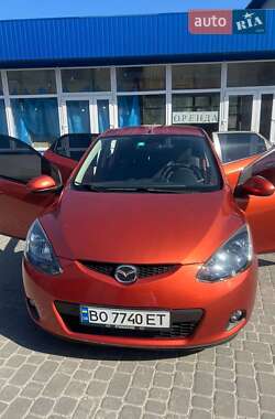 Седан Mazda 2 2008 в 
