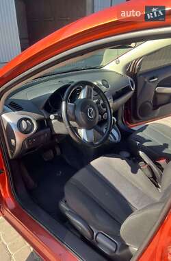 Седан Mazda 2 2008 в 