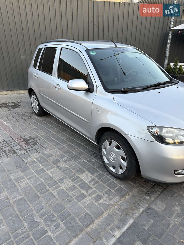 Mazda 2 2004 Mazda 2 2004