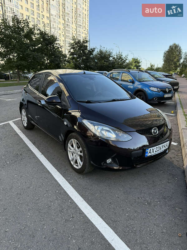 Хетчбек Mazda 2 2008 в Києві