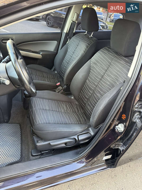 Хетчбек Mazda 2 2008 в Києві