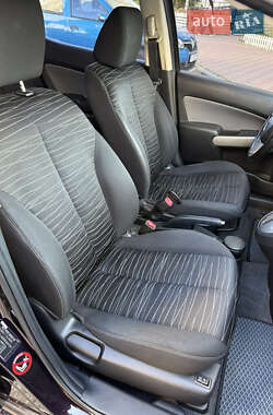 Хэтчбек Mazda 2 2008 в 