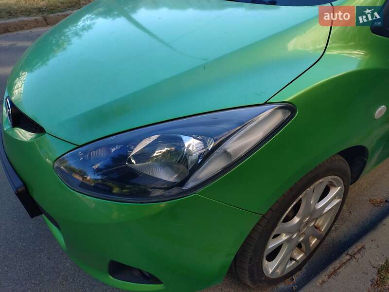 Хэтчбек Mazda 2 2008 в Киеве