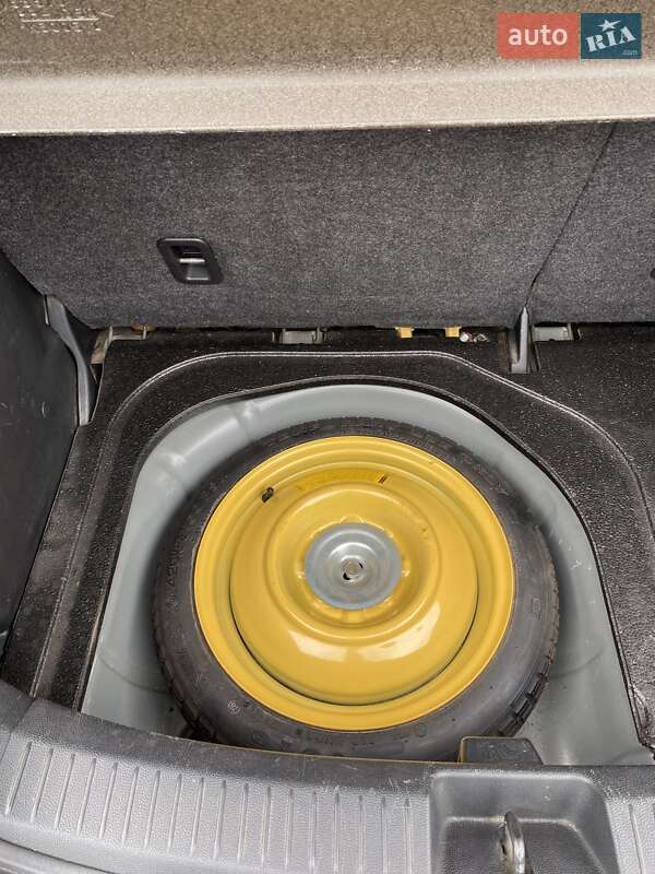 Хетчбек Mazda 2 2011 в Рівному фото 18 Хетчбек Mazda 2 2011 в Рівному