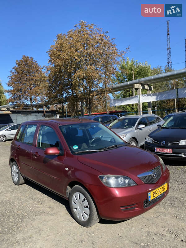 Хэтчбек Mazda 2 2007 в Луцке