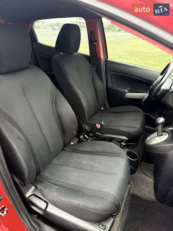 Хэтчбек Mazda 2 2008 в Киеве
