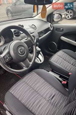 Хэтчбек Mazda 2 2008 в 