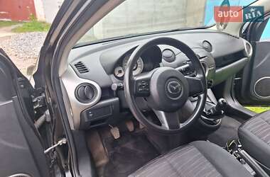 Хэтчбек Mazda 2 2007 в 