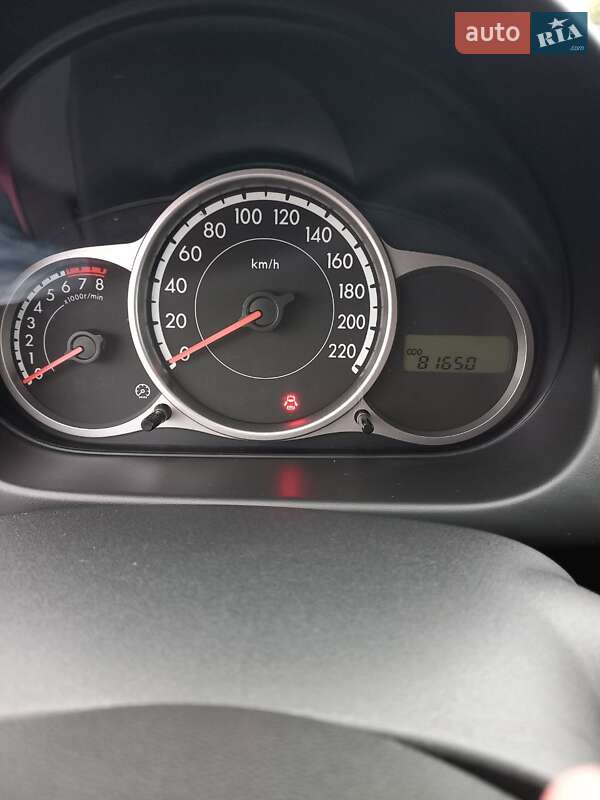 Хетчбек Mazda 2 2014 в Києві фото 10 Хетчбек Mazda 2 2014 в Києві