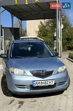 Хэтчбек Mazda 2 2004 в Жмеринке