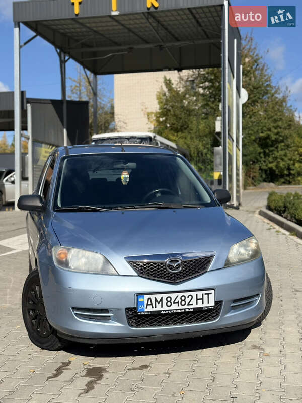 Хетчбек Mazda 2 2004 в Жмеринці