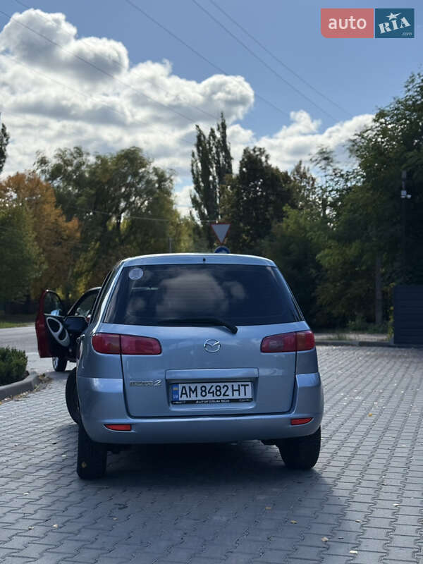 Хетчбек Mazda 2 2004 в Жмеринці