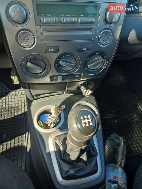 Хетчбек Mazda 2 2005 в Одесі