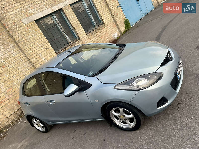 Хетчбек Mazda 2 2008 в Києві фото 3 Хетчбек Mazda 2 2008 в Києві