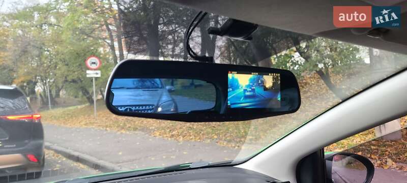 Хетчбек Mazda 2 2008 в Хмельницькому