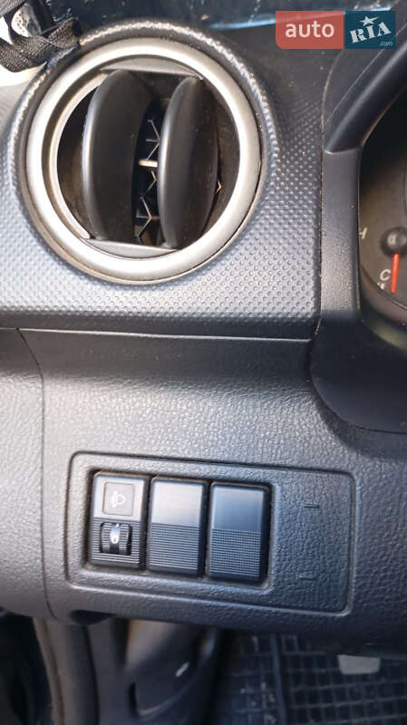 Хэтчбек Mazda 2 2006 в Виннице