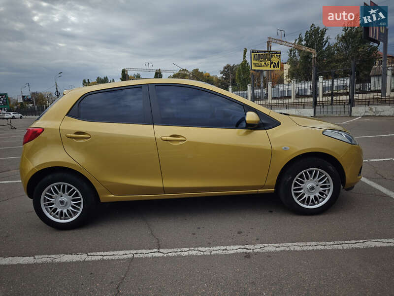Хетчбек Mazda 2 2008 в Одесі