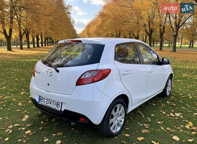 Хетчбек Mazda 2 2011 в Тернополі фото 5 Хетчбек Mazda 2 2011 в Тернополі