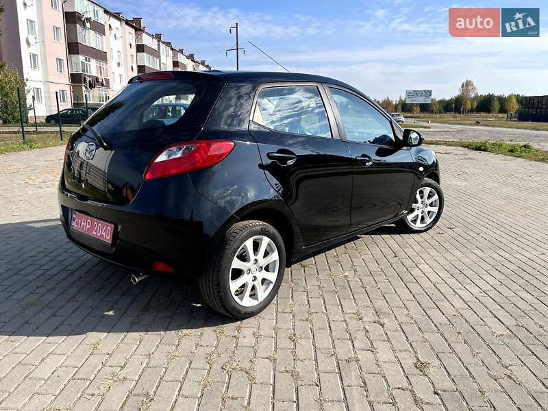 Хэтчбек Mazda 2 2009 в Славуте