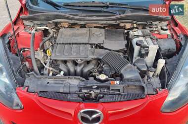 Хэтчбек Mazda 2 2010 в Кременчуге фото 3 Хэтчбек Mazda 2 2010 в Кременчуге