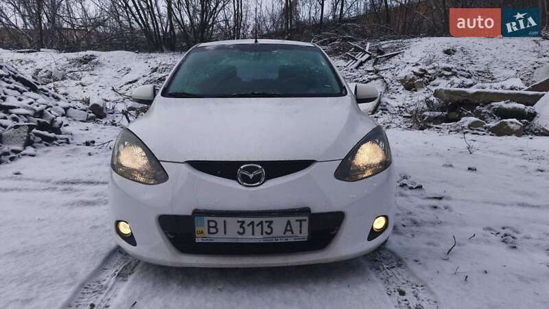 Хэтчбек Mazda 2 2008 в Полтаве