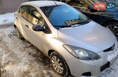 Хэтчбек Mazda 2 2009 в Киеве