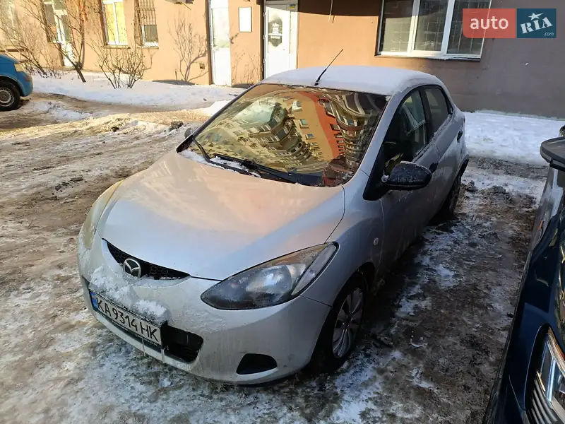 Mazda 2 2009
